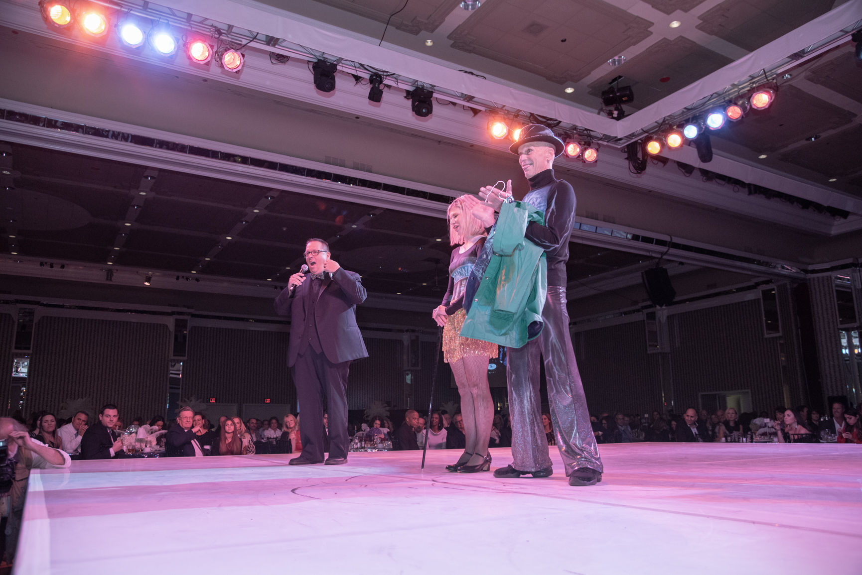 110318_acw_dancinggallery-223.jpg
